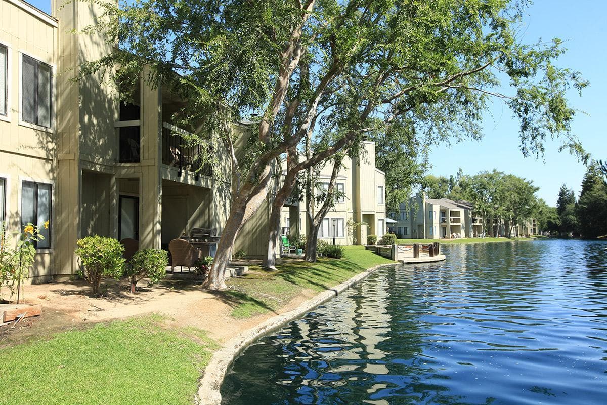 Bakersfield Apartment: 8200 Kroll Way