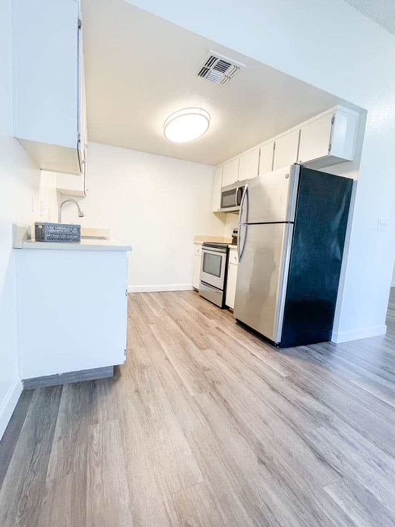 Fresno Apartment: 1830 E Fir Ave.