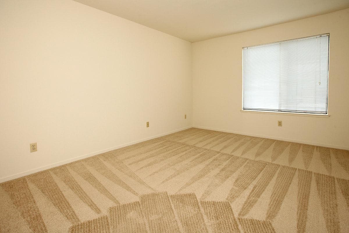 Bakersfield Apartment: 8200 Kroll Way