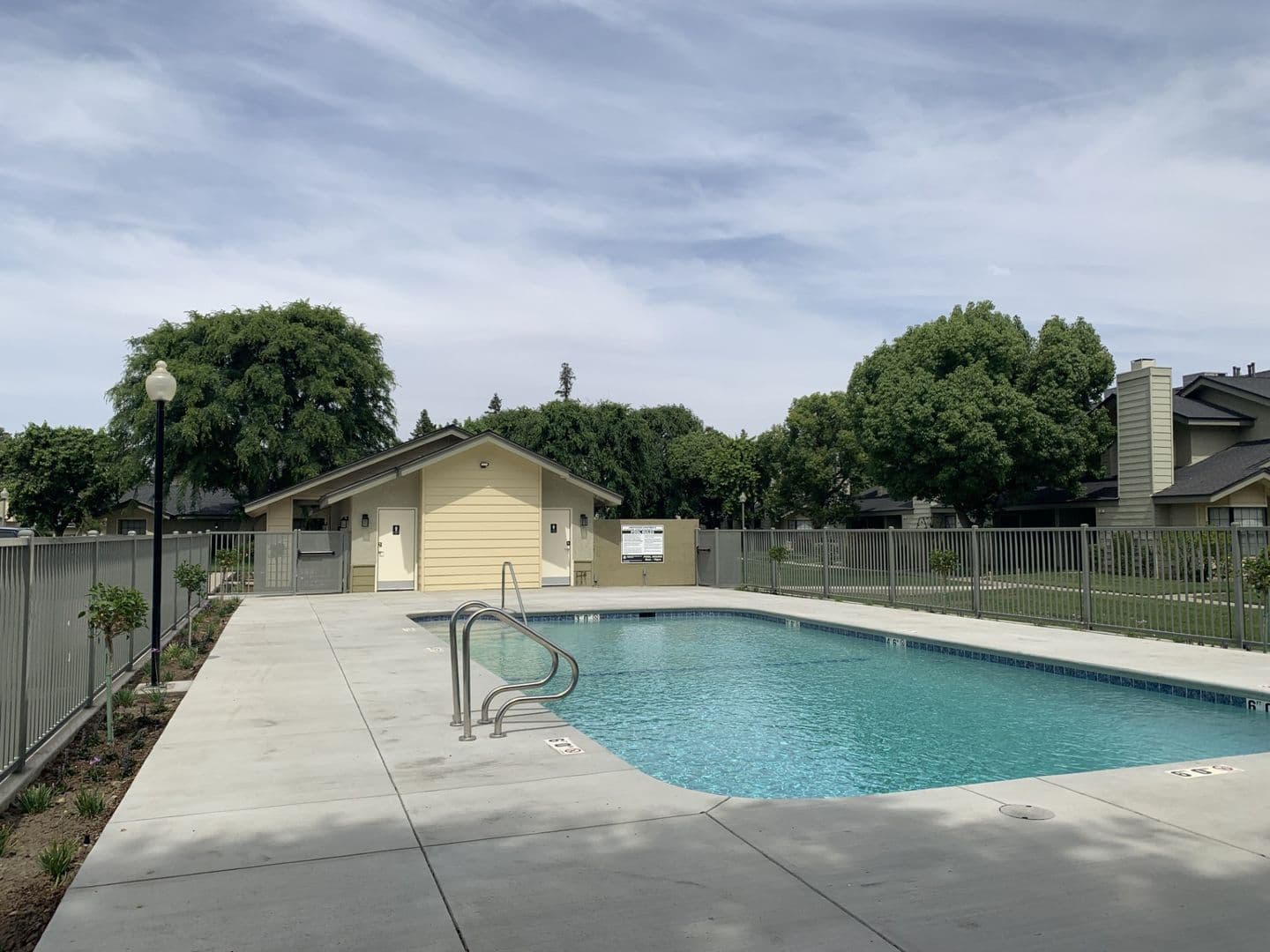 Bakersfield Apartment: 901 Mohawk St.