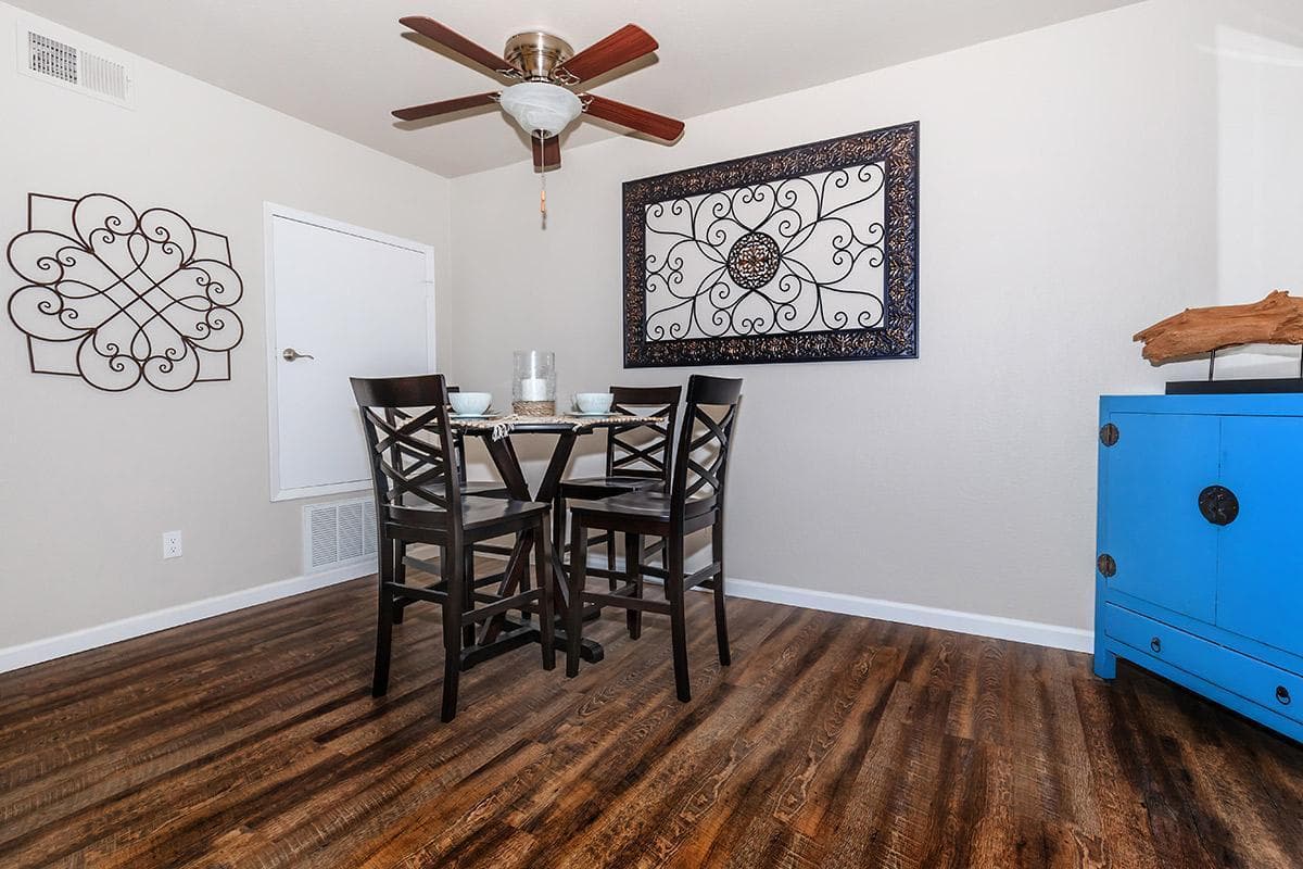 Fresno Apartment: 445 W Nees Ave