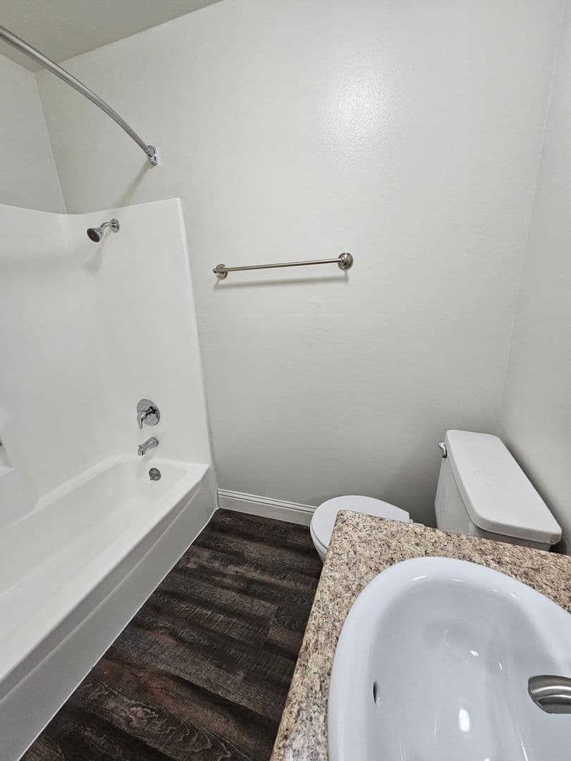 Fresno Apartment: 4918 N. Ninth