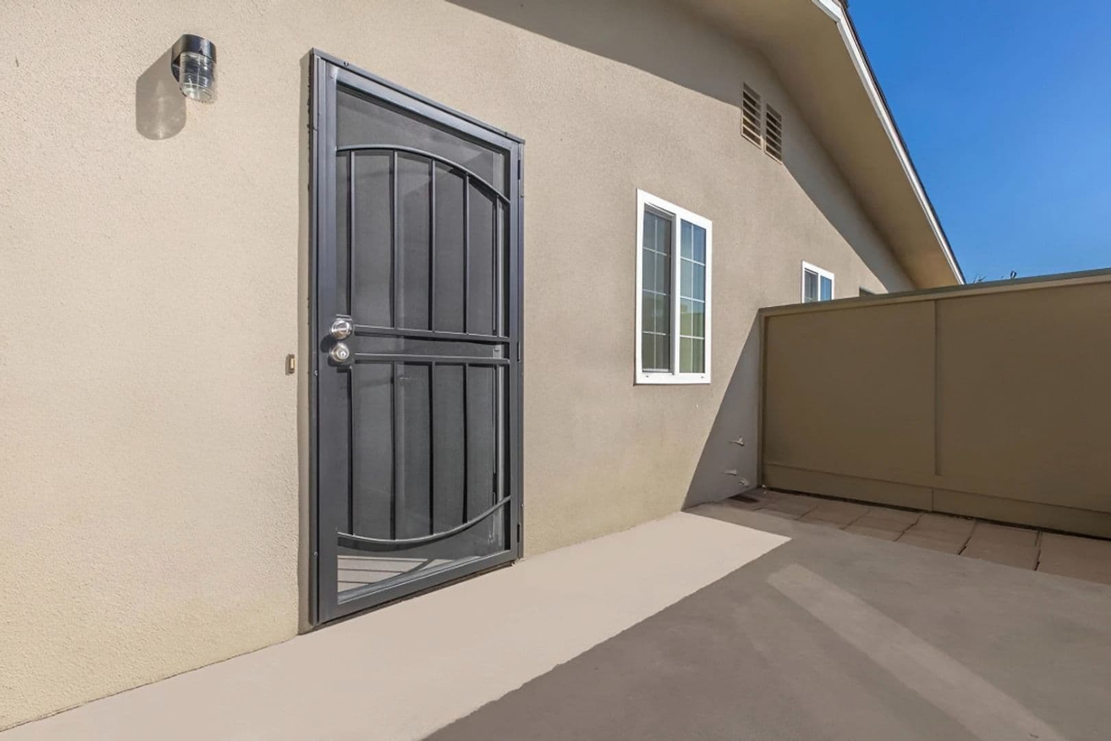 Clovis Apartment: 1108 Villa Ave.