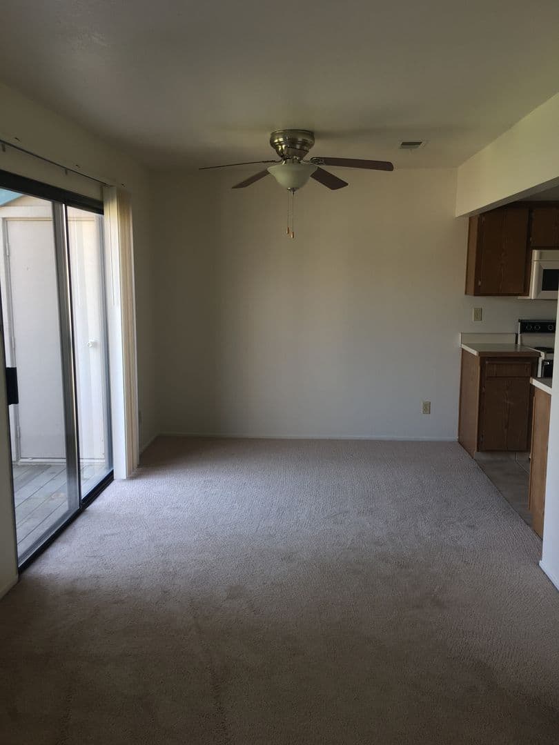 Fresno Apartment: 445 W Nees Ave