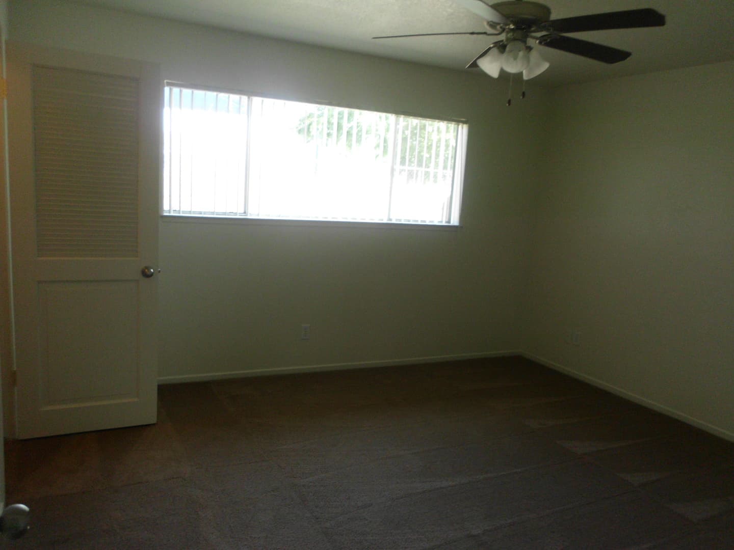 Fresno Apartment: 4735 E. Weldon
