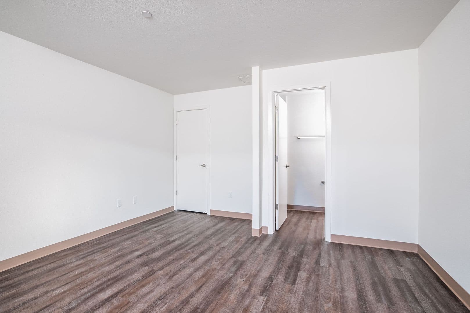 Fresno Apartment: 1840 Broadway Street