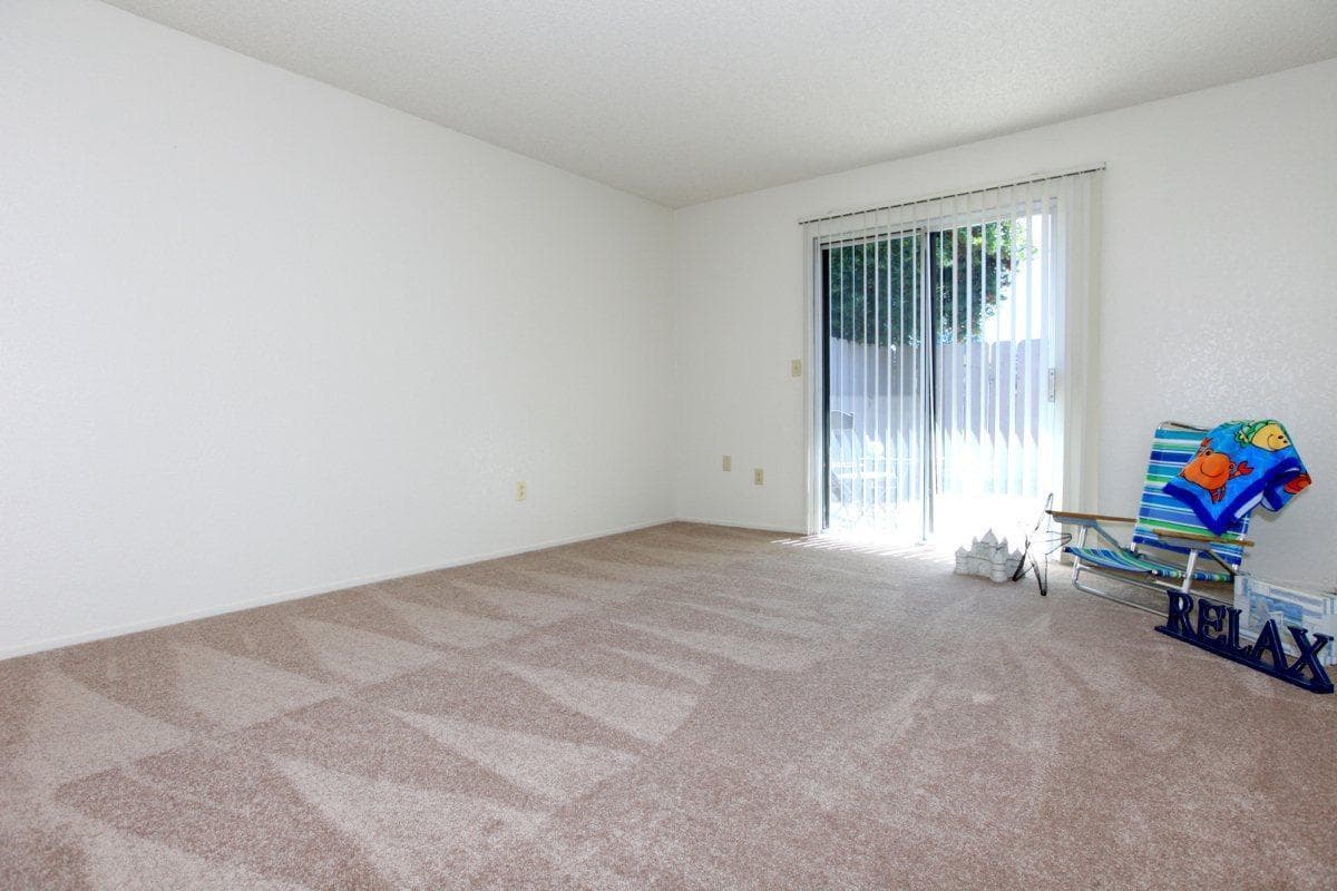Clovis Apartment: 505 Villa Ave.