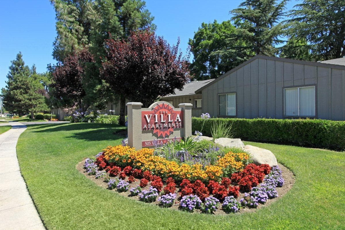 Clovis Apartment: 505 Villa Ave.