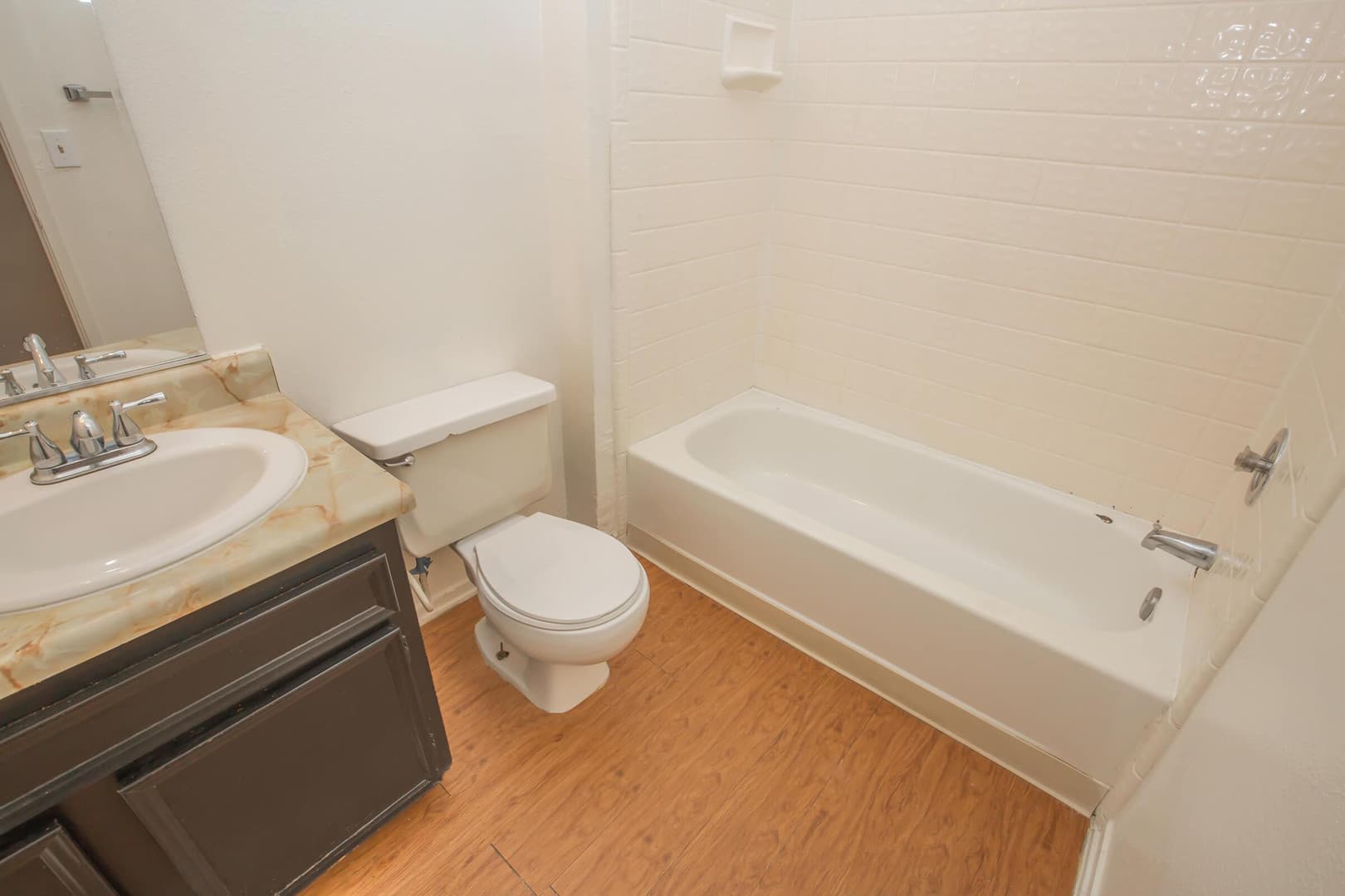 Bakersfield Apartment: 3901 Q Street