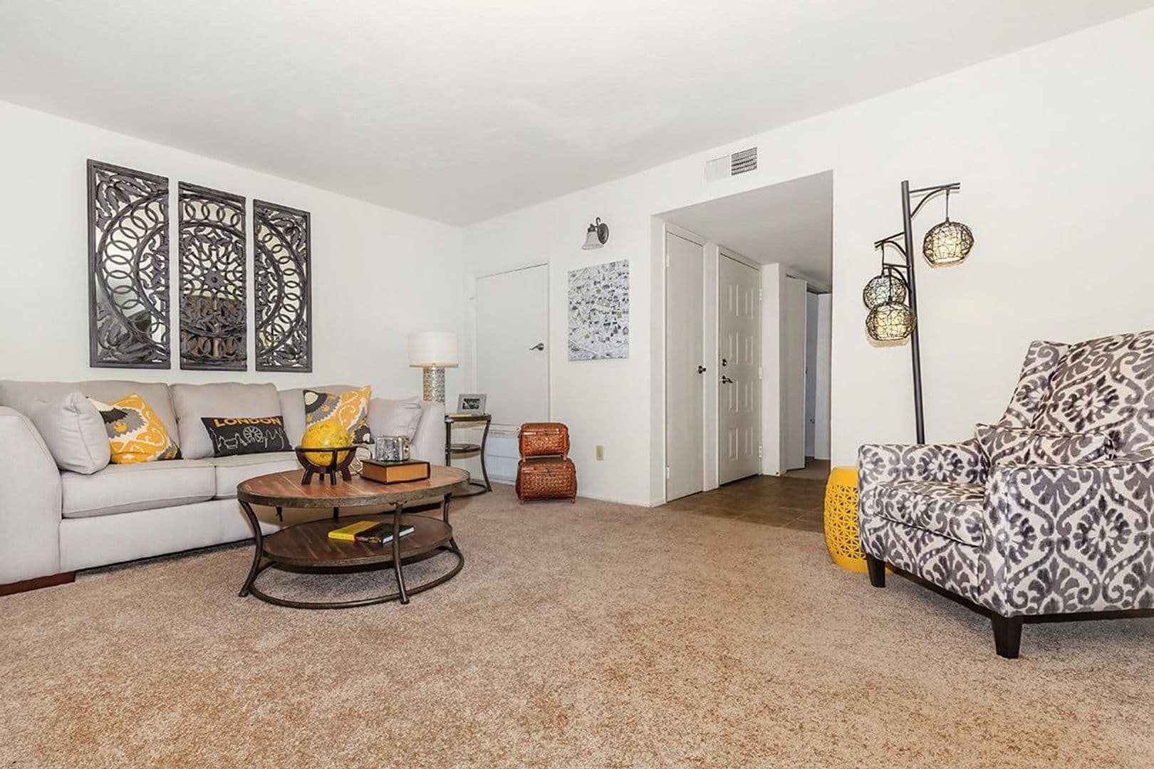 Fresno Apartment: 445 W Nees Ave