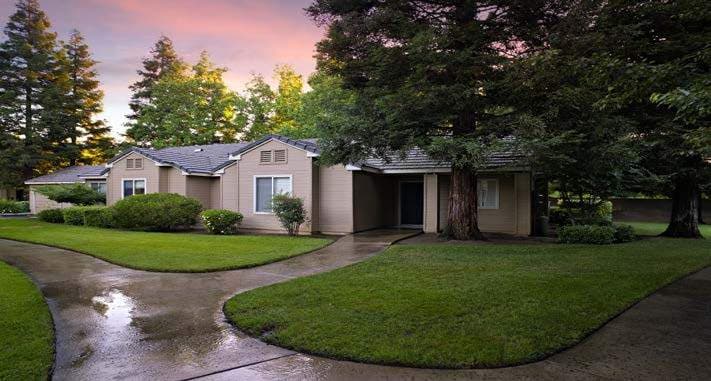 Clovis Apartment: 100 Fowler Ave.