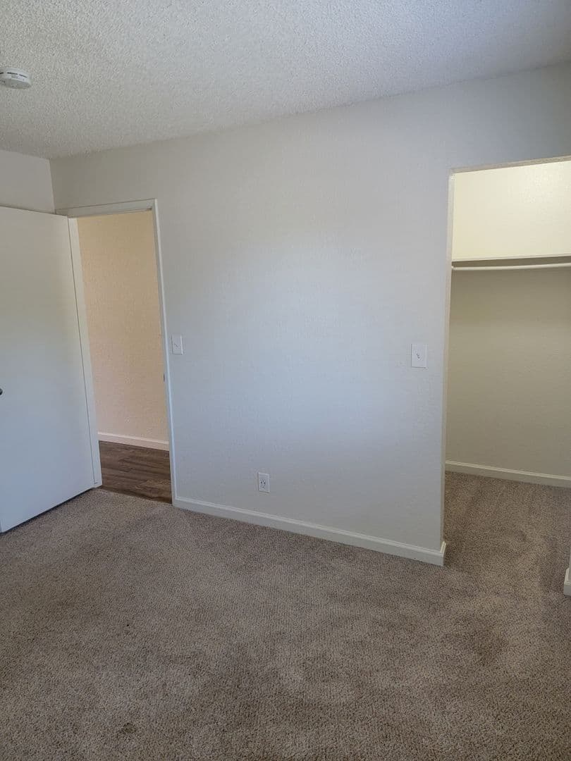 Fresno Apartment: 4294 N Hughes Ave.
