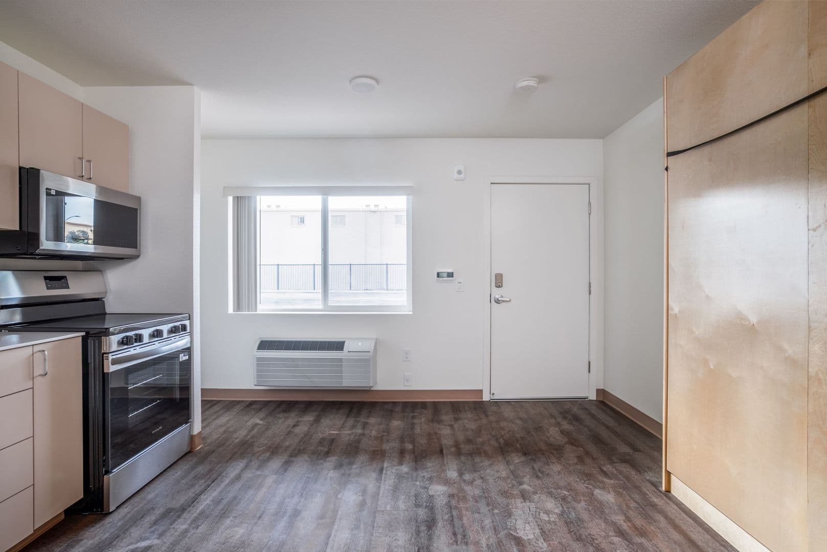 Fresno Apartment: 1840 Broadway Street