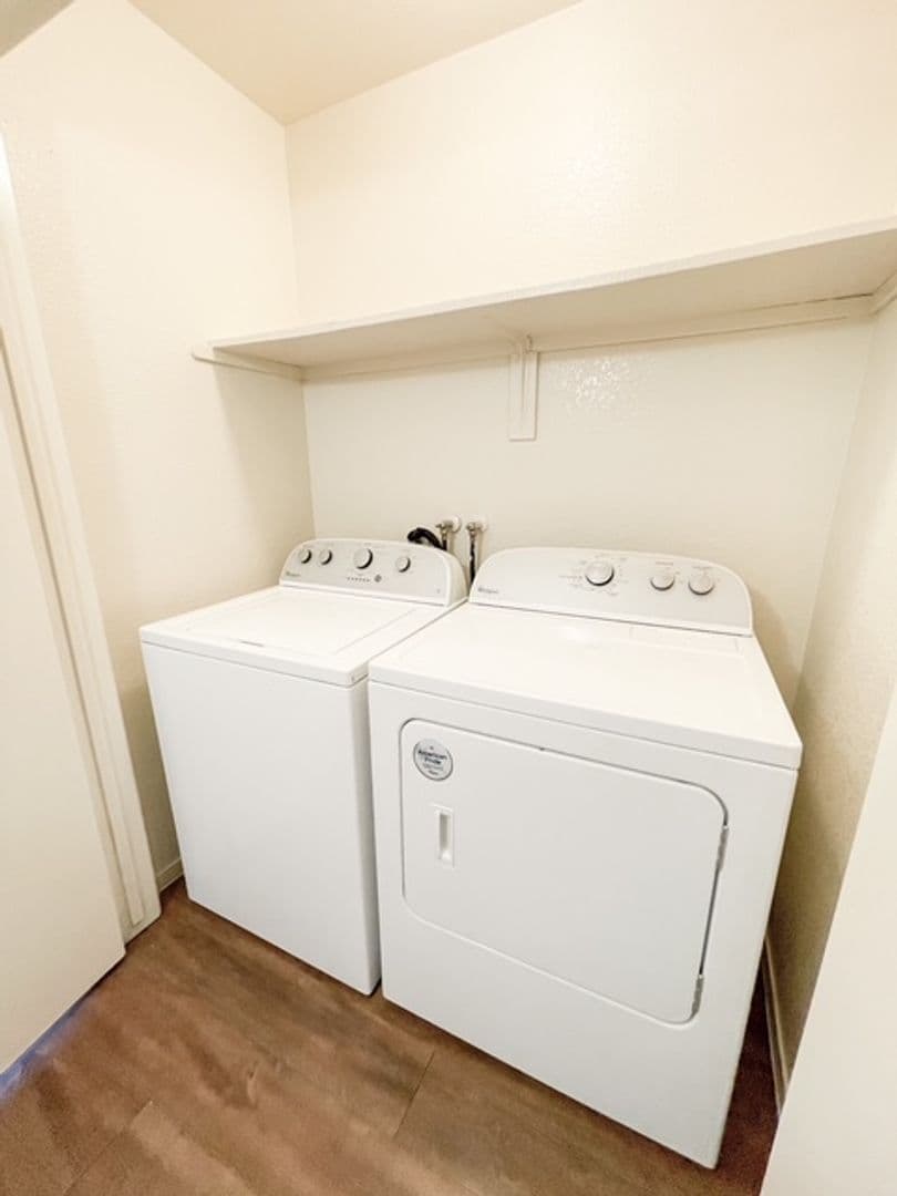 Fresno Apartment: 3207 W Shields Ave