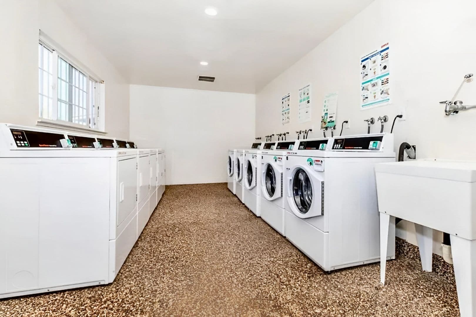 Clovis Apartment: 1108 Villa Ave.