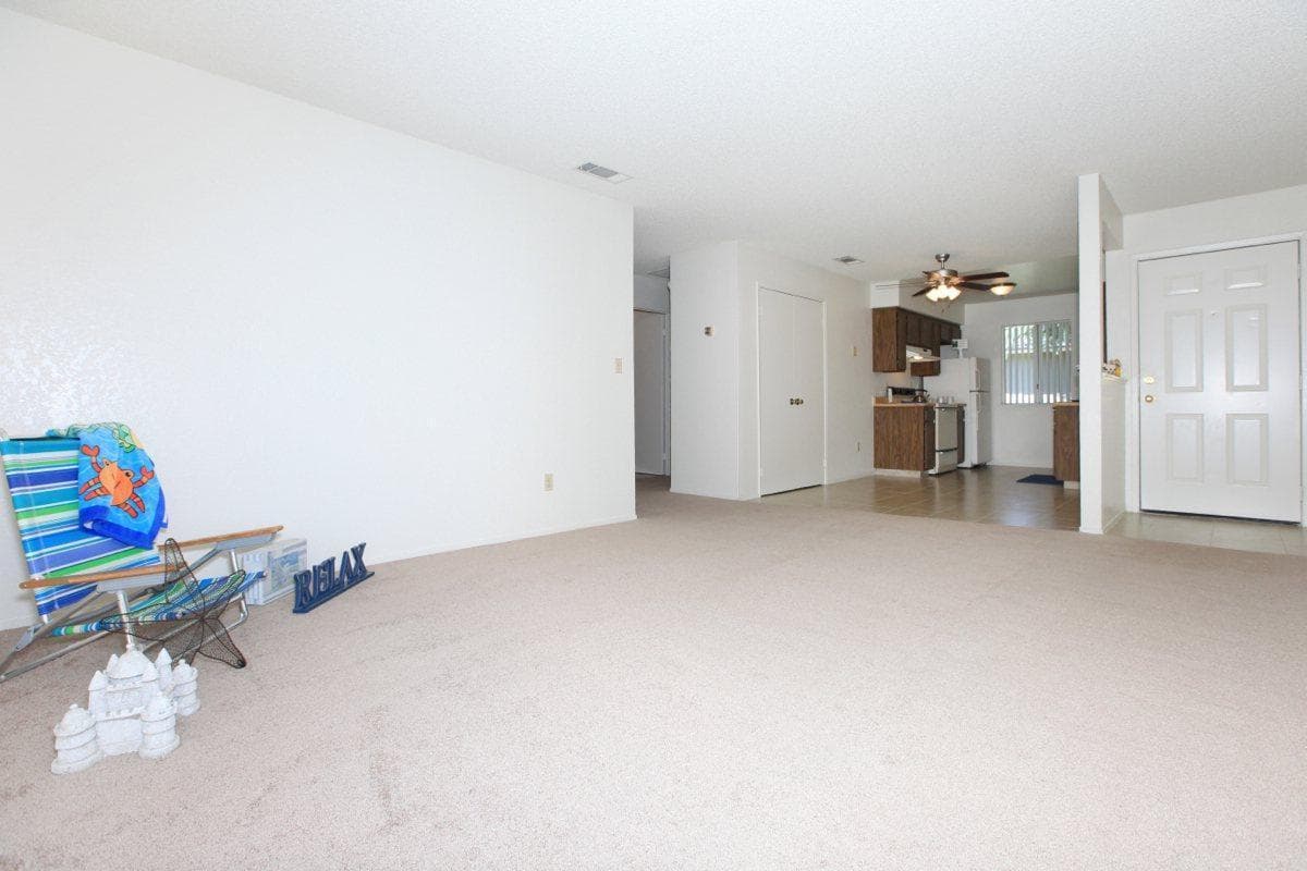 Clovis Apartment: 505 Villa Ave.