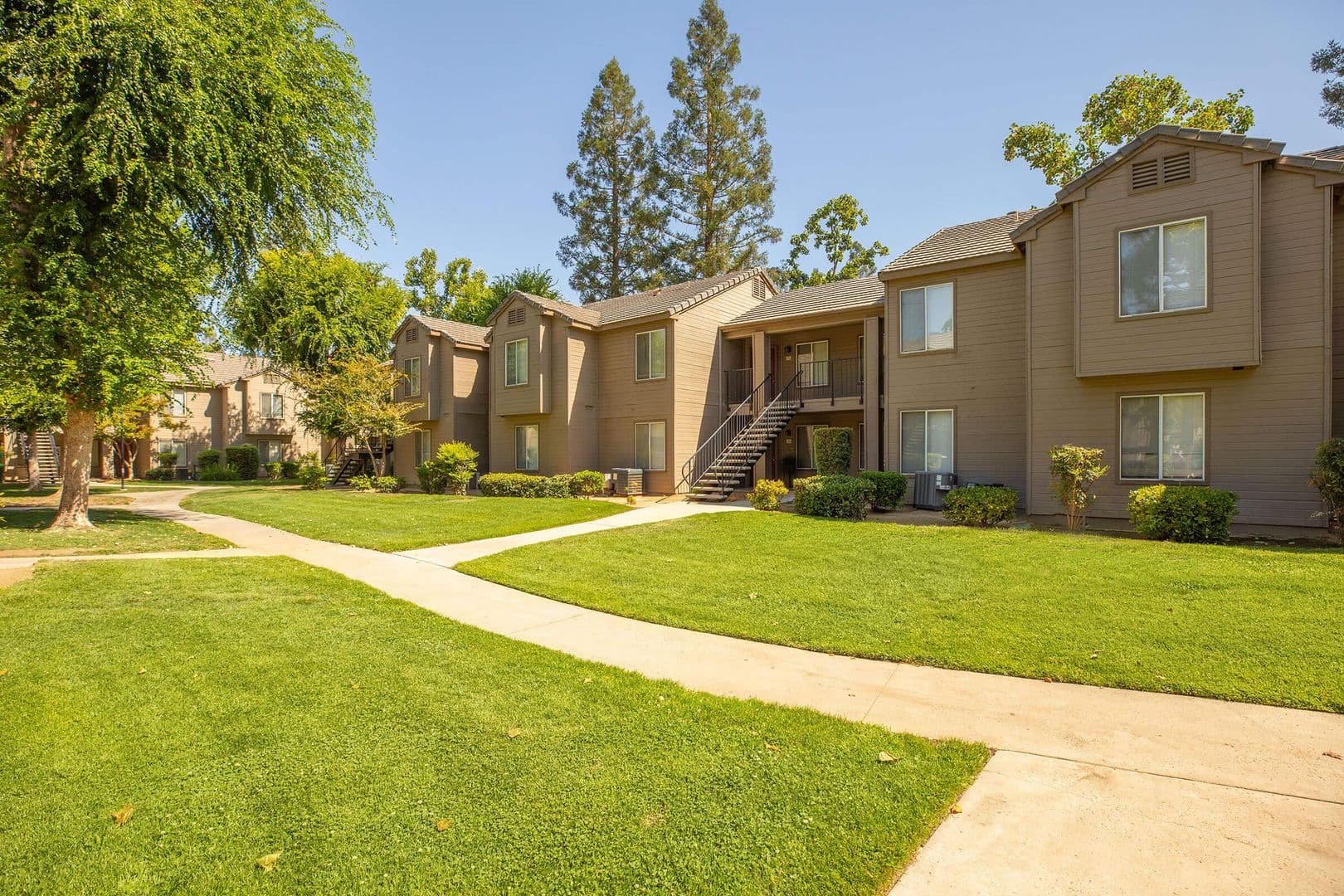 Clovis Apartment: 100 Fowler Ave.