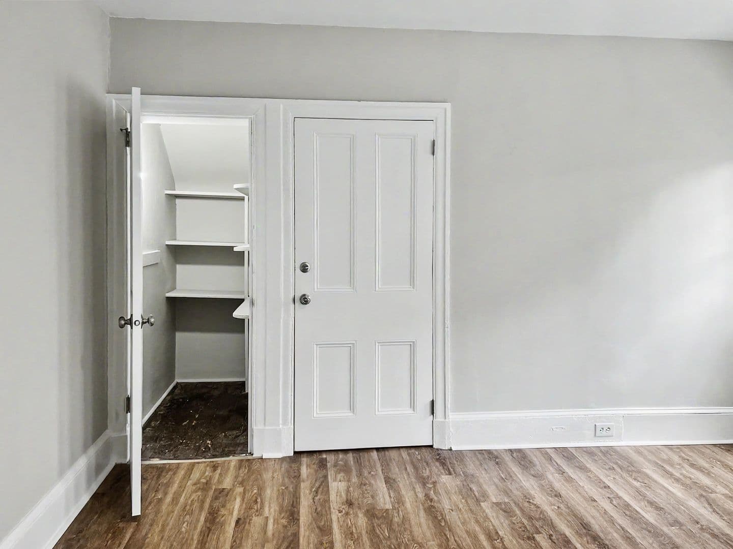 West Chester Apartment: 130 E Chestnut St