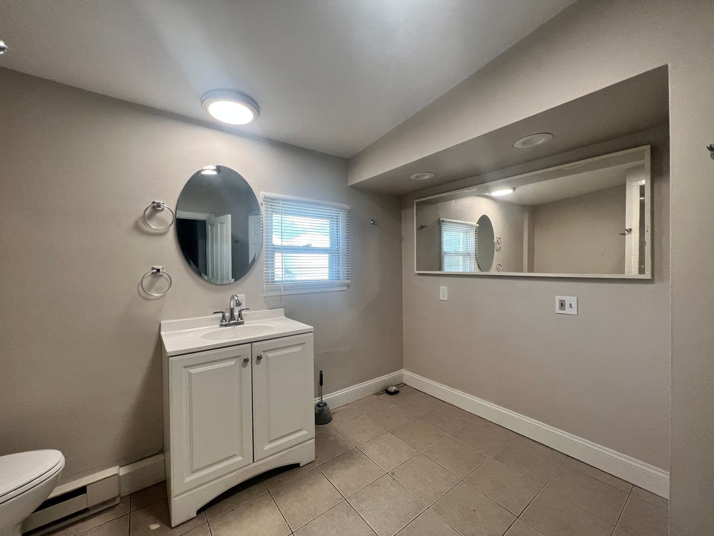 Bryn Mawr Apartment: 829-833 Conestoga Rd