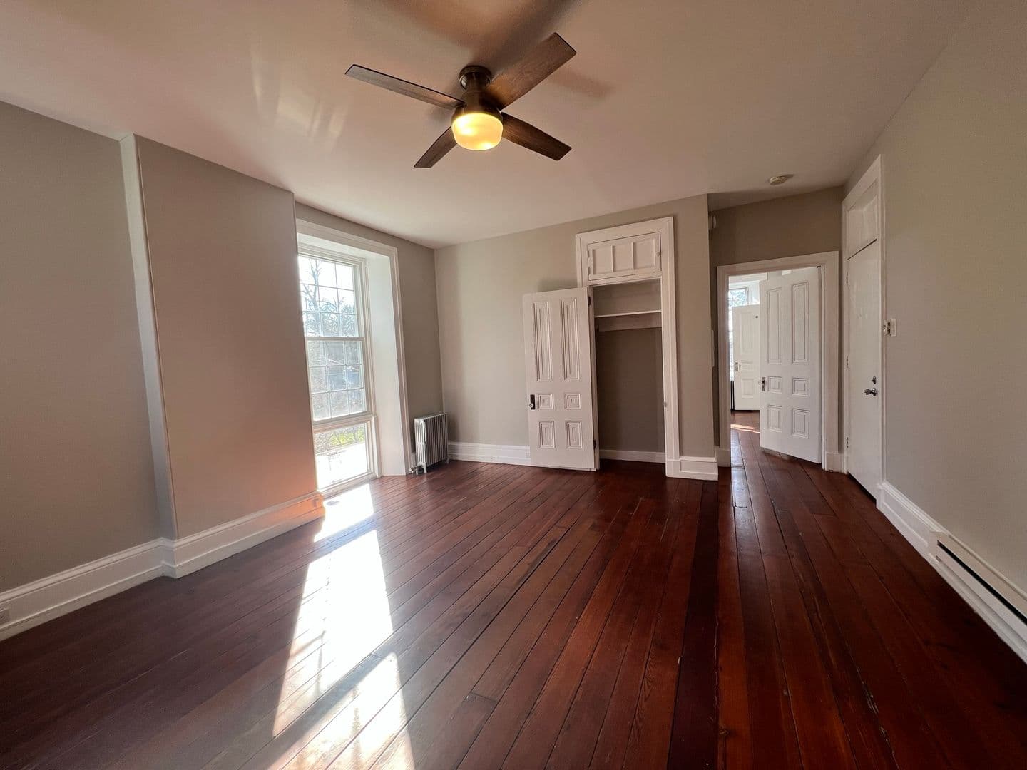 Media Apartment: 327 Meetinghouse Ln