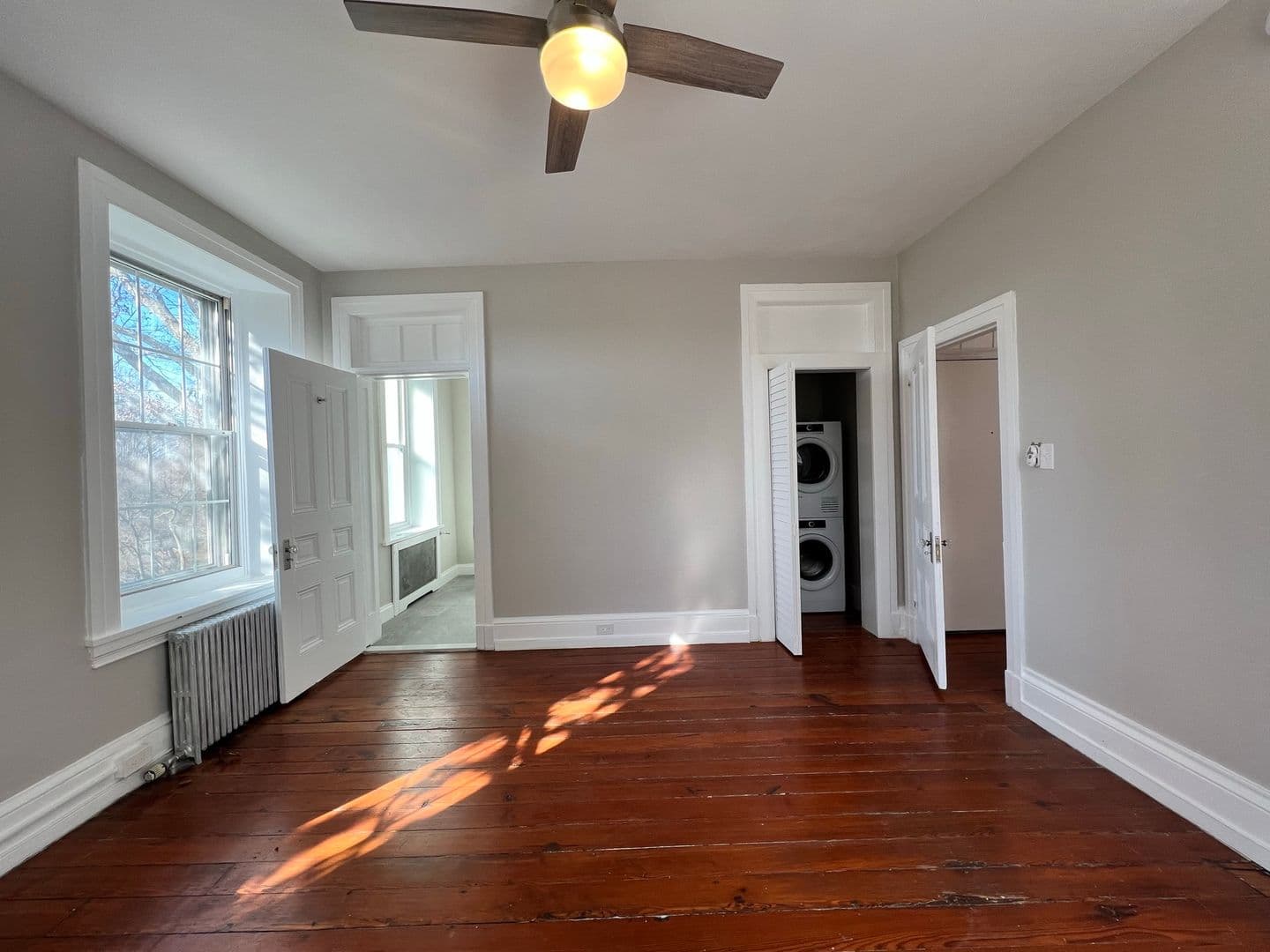 Media Apartment: 327 Meetinghouse Ln