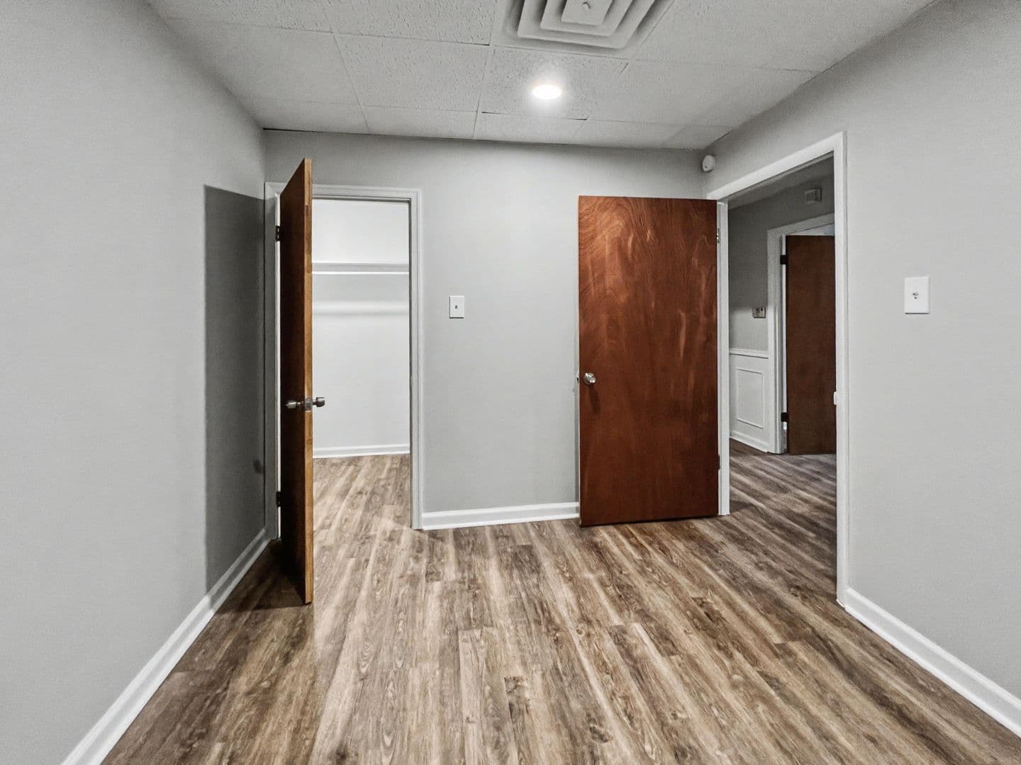 Bryn Mawr Apartment: 829-833 Conestoga Rd