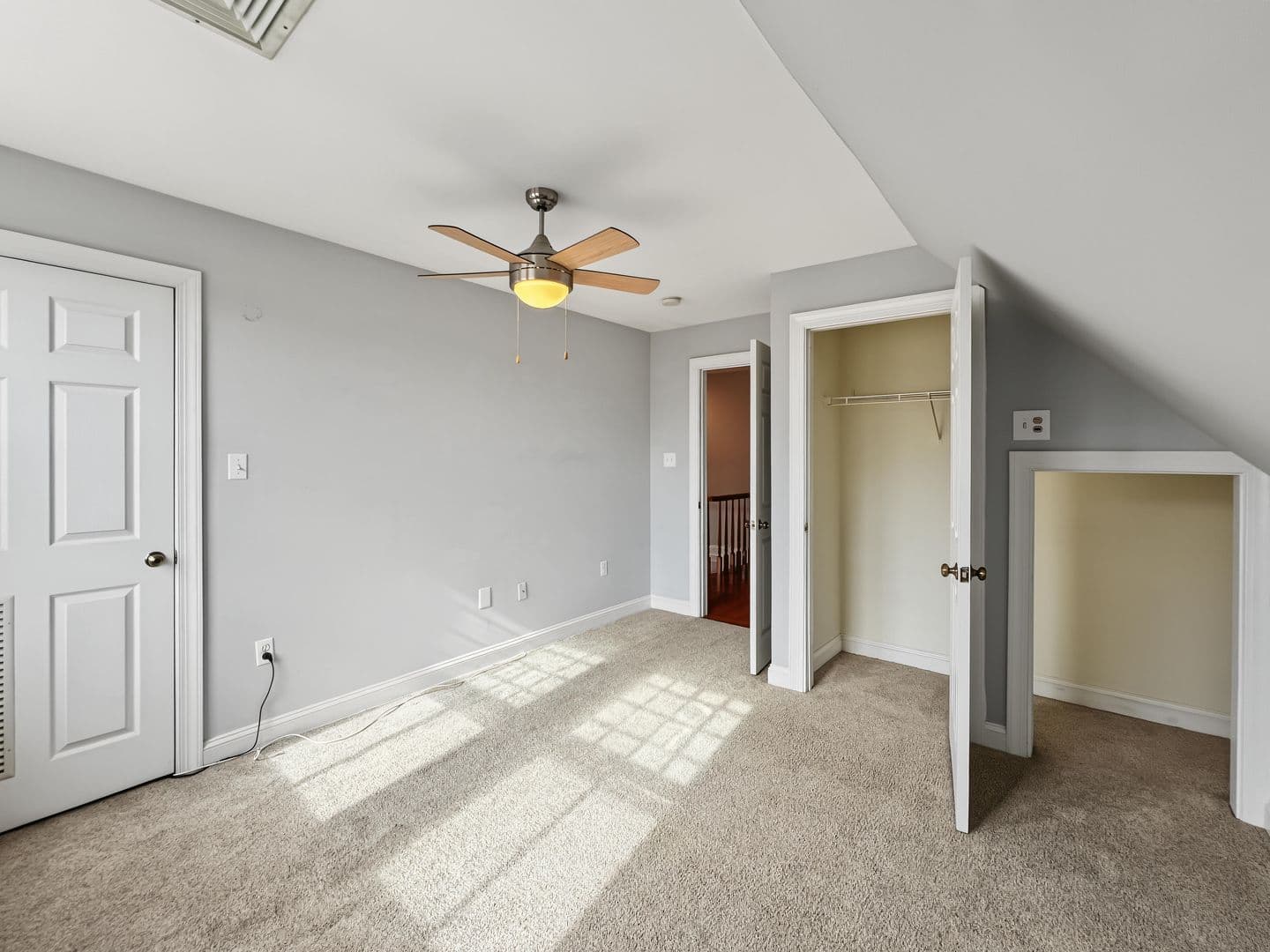 Wayne Apartment: 300 N Wayne Ave