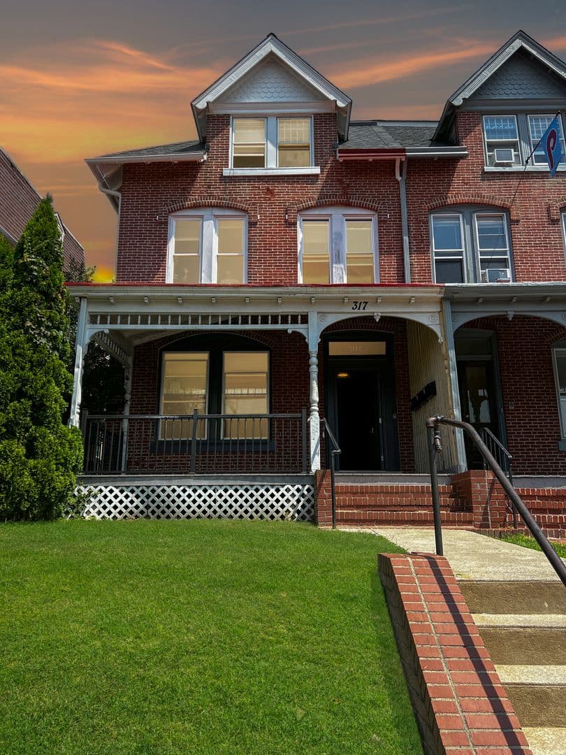 West Chester Apartment: 317 S High St