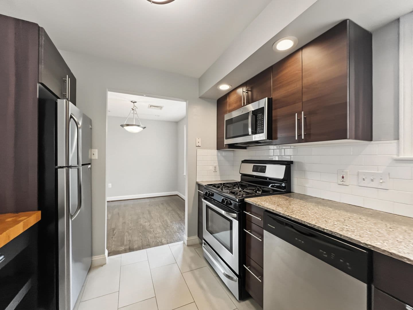 Wayne Apartment: 300 N Wayne Ave