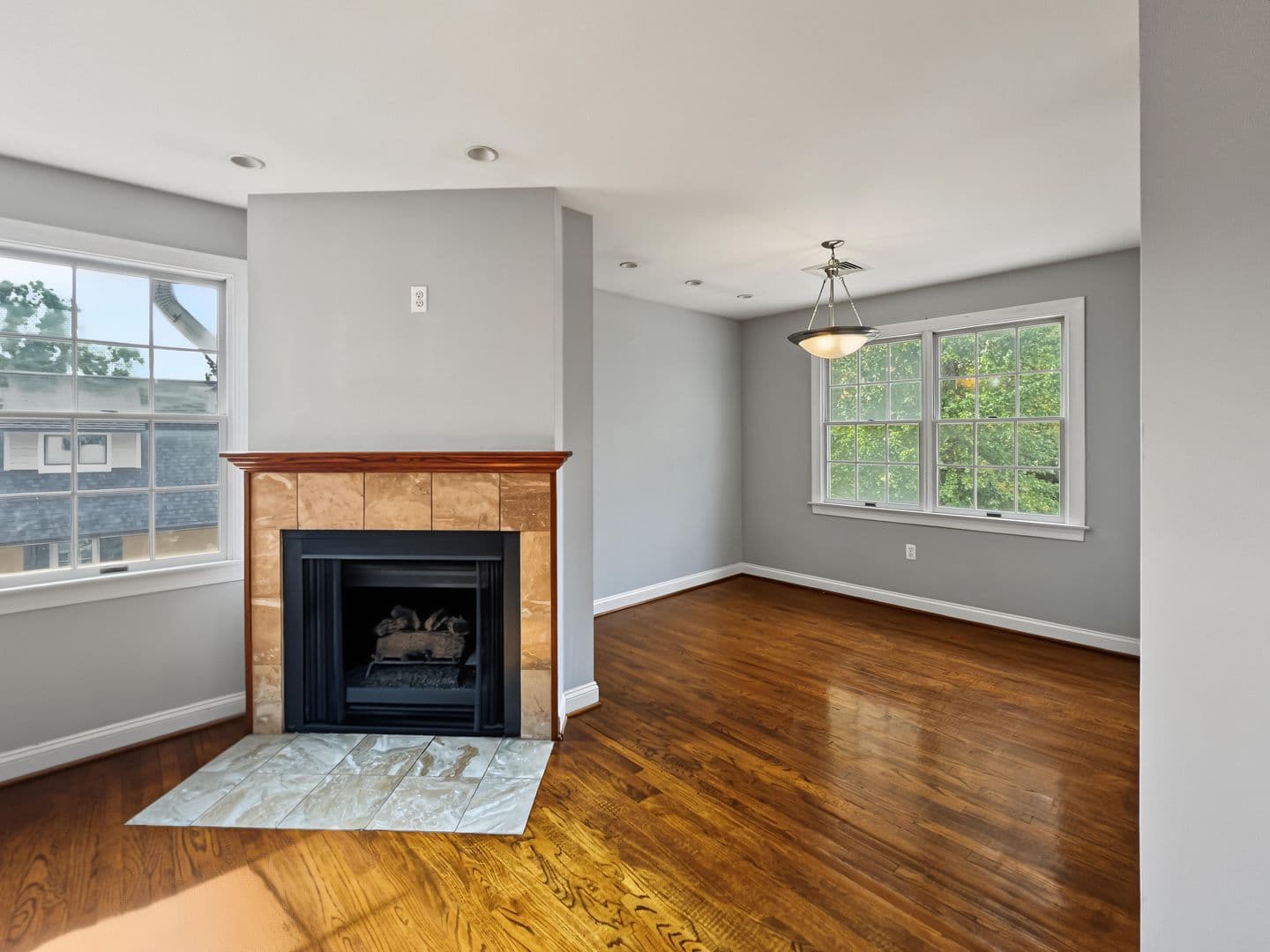 Wayne Apartment: 300 N Wayne Ave