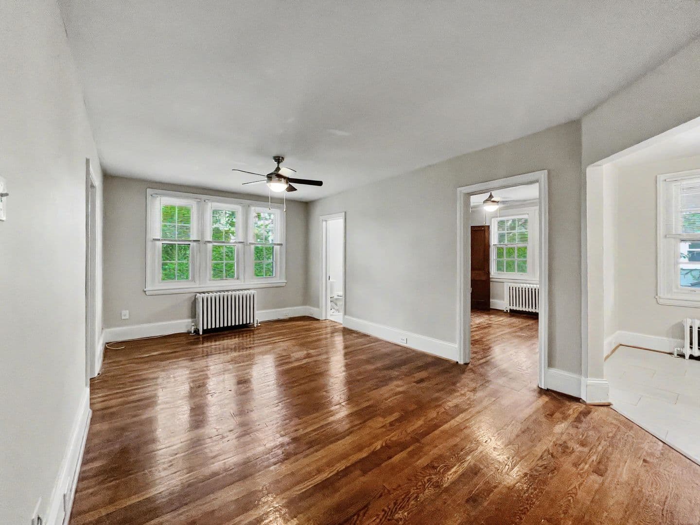 Wayne Apartment: 223 Bloomingdale Ave