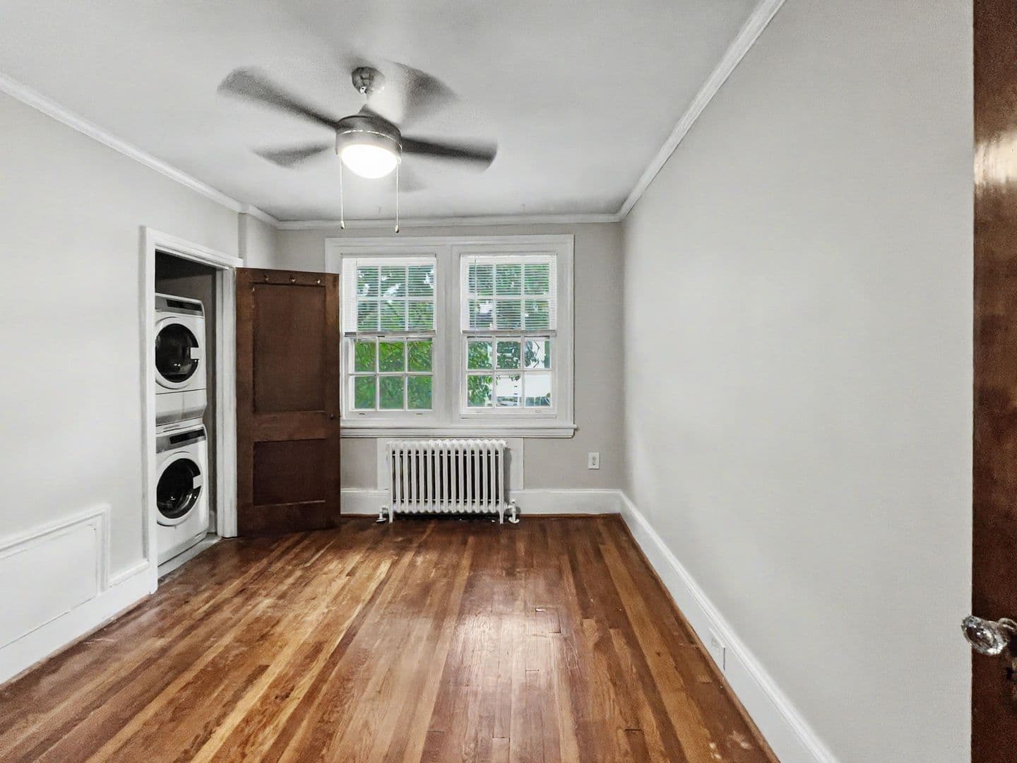 Wayne Apartment: 223 Bloomingdale Ave