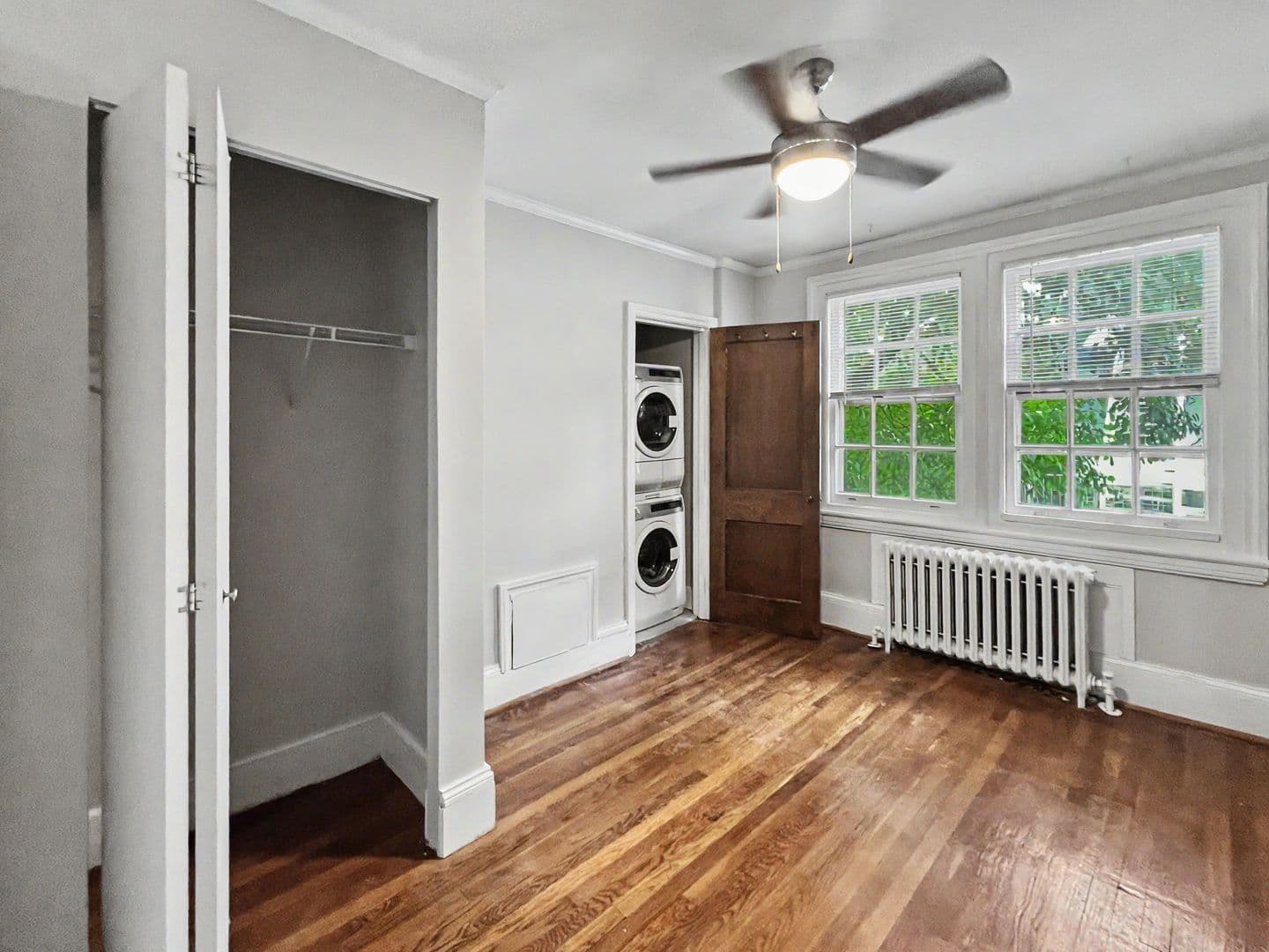 Wayne Apartment: 223 Bloomingdale Ave