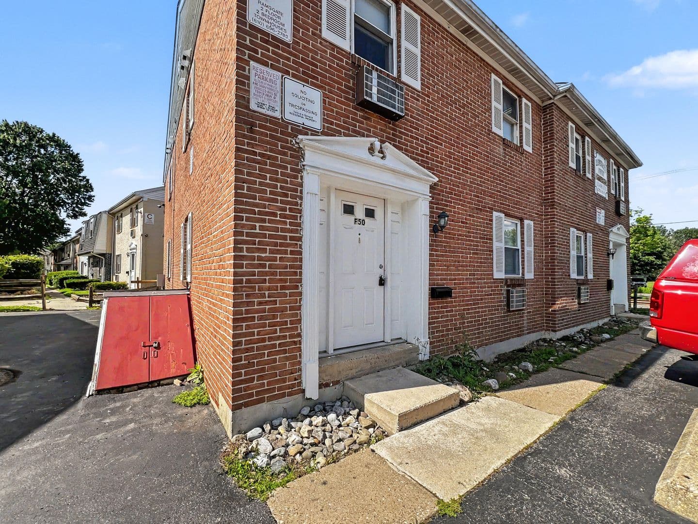 West Chester Apartment: 620 S Franklin St