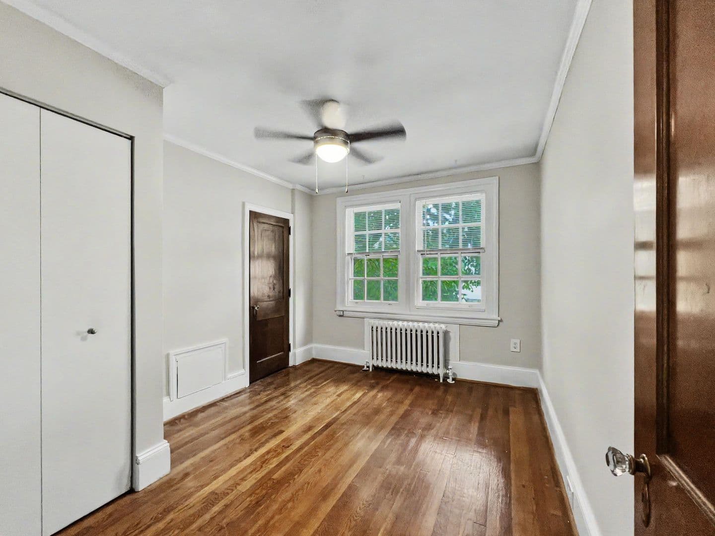 Wayne Apartment: 223 Bloomingdale Ave