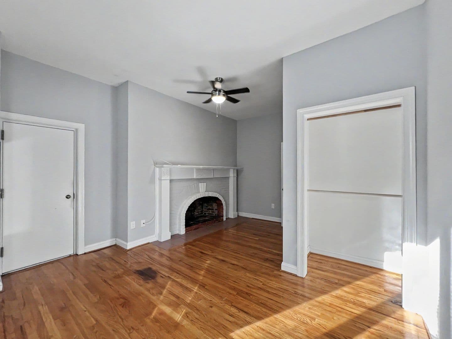 Wayne Apartment: 114 Walnut Ave