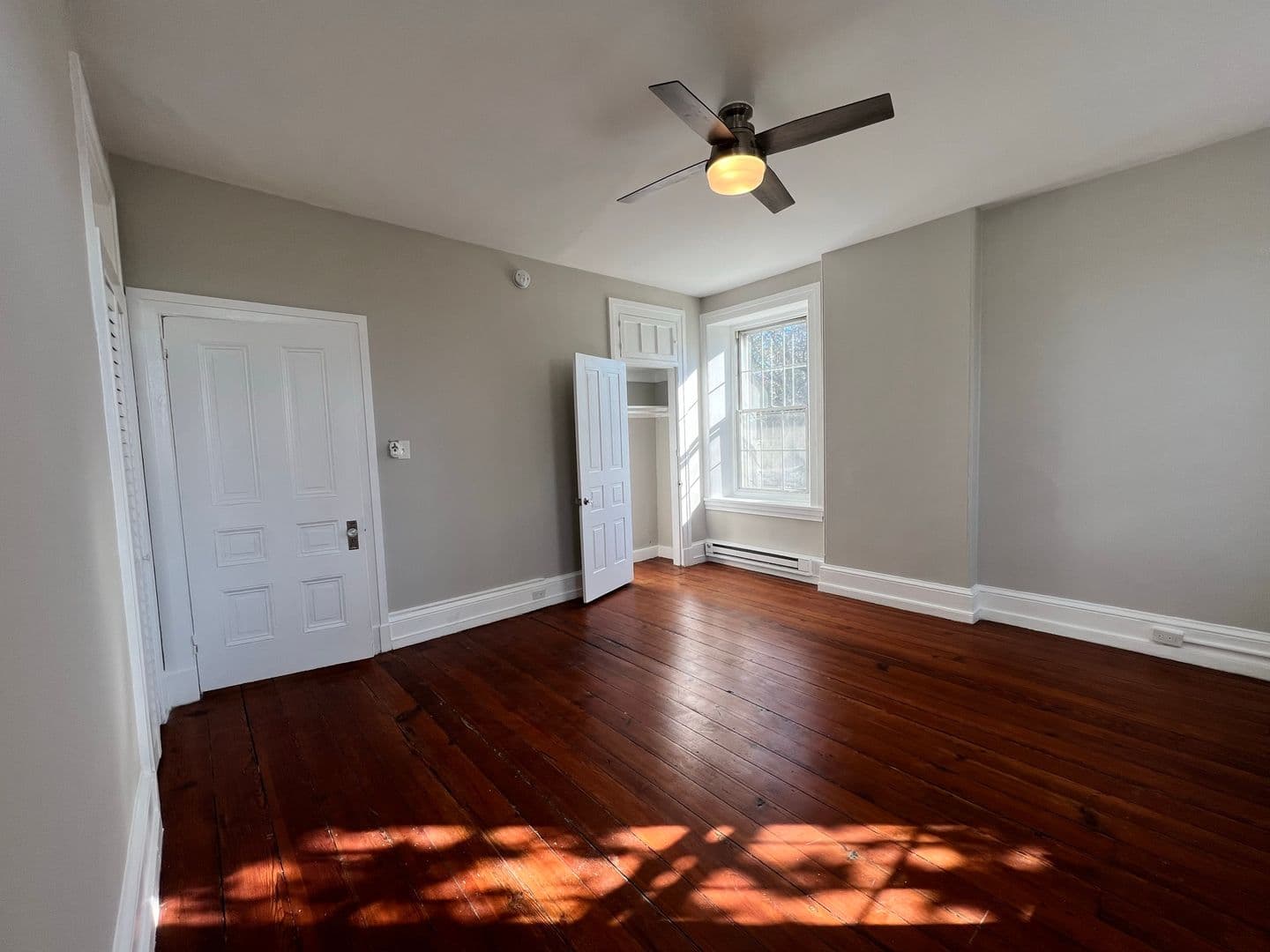 Media Apartment: 327 Meetinghouse Ln