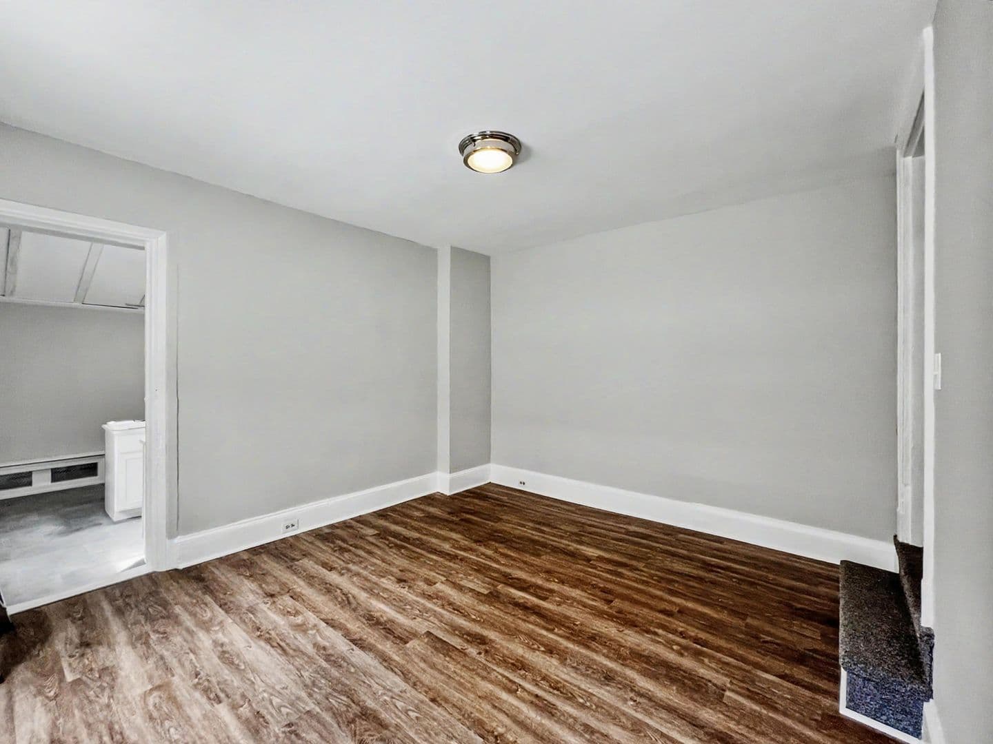West Chester Apartment: 130 E Chestnut St