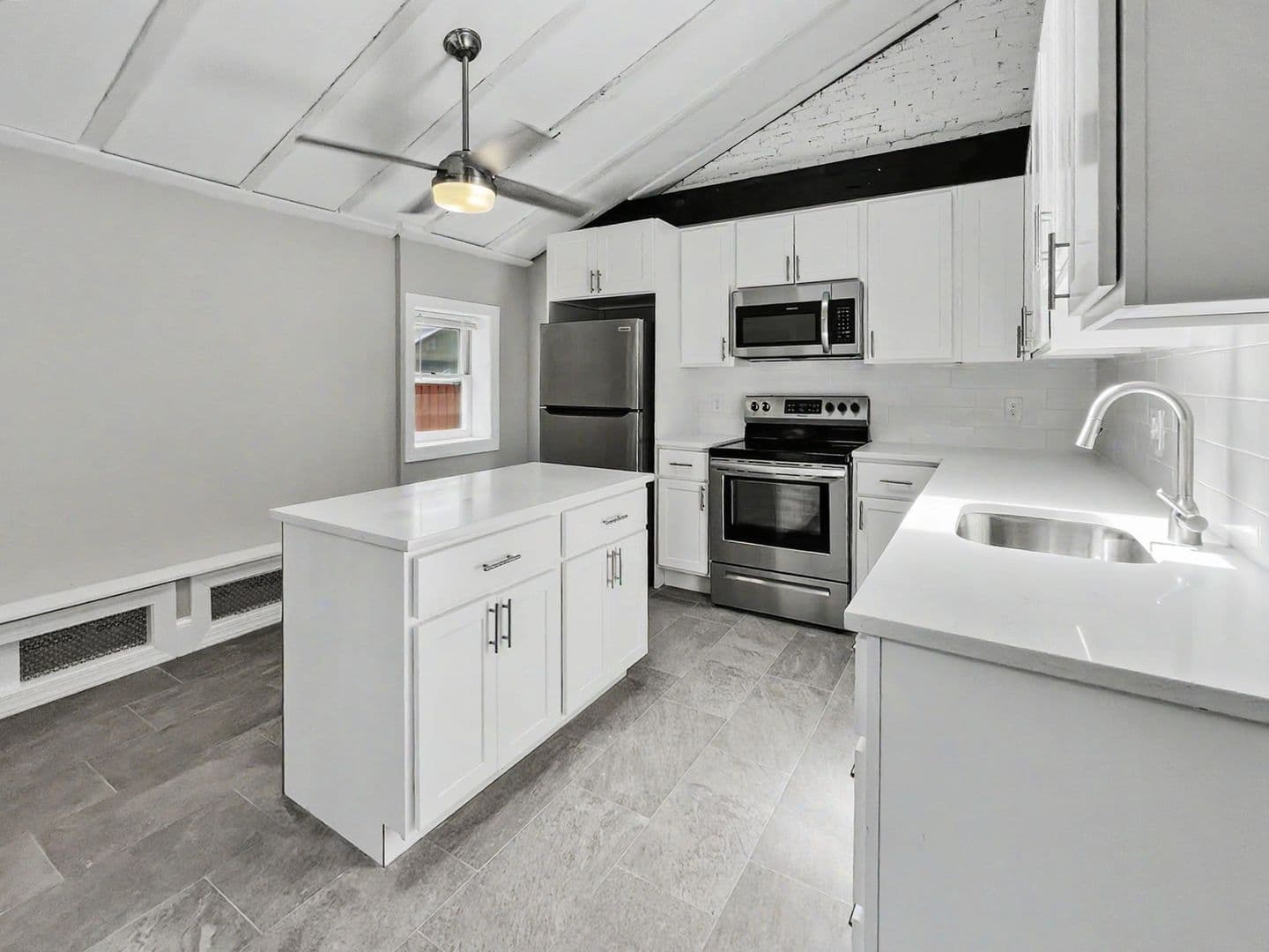 West Chester Apartment: 130 E Chestnut St