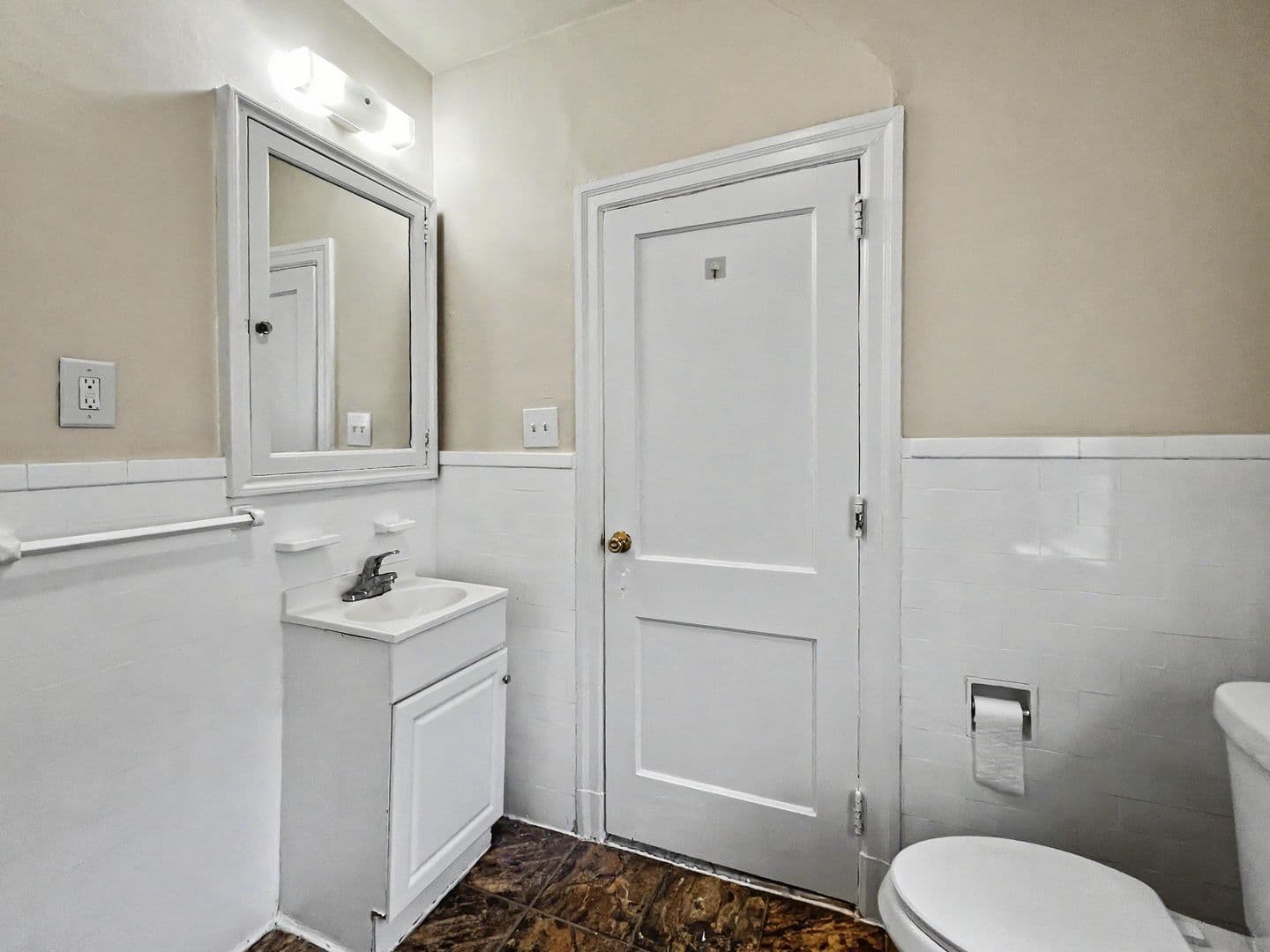 Bala Cynwyd Apartment: 25 Old Lancaster Road