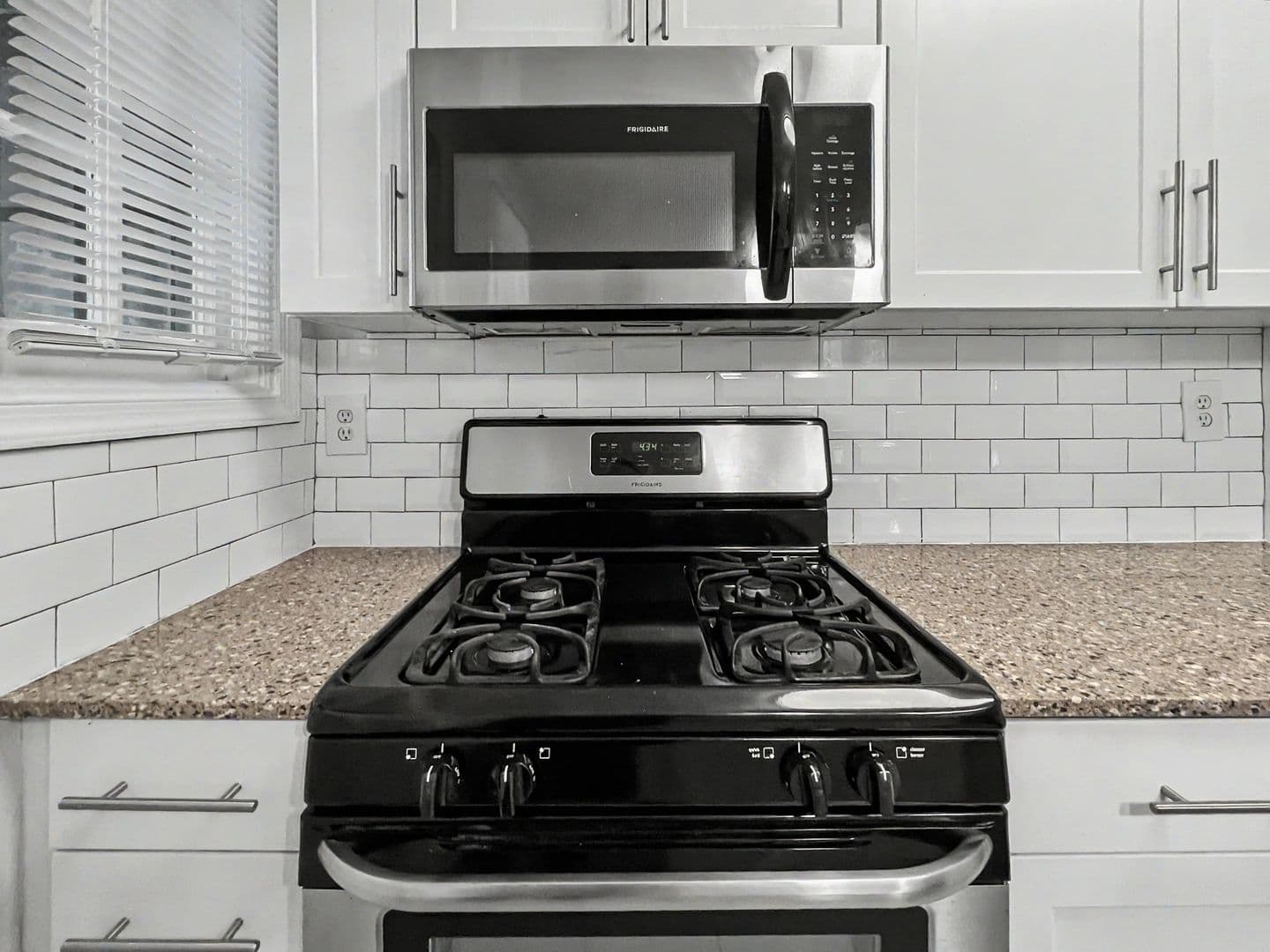 Wayne Apartment: 223 Bloomingdale Ave