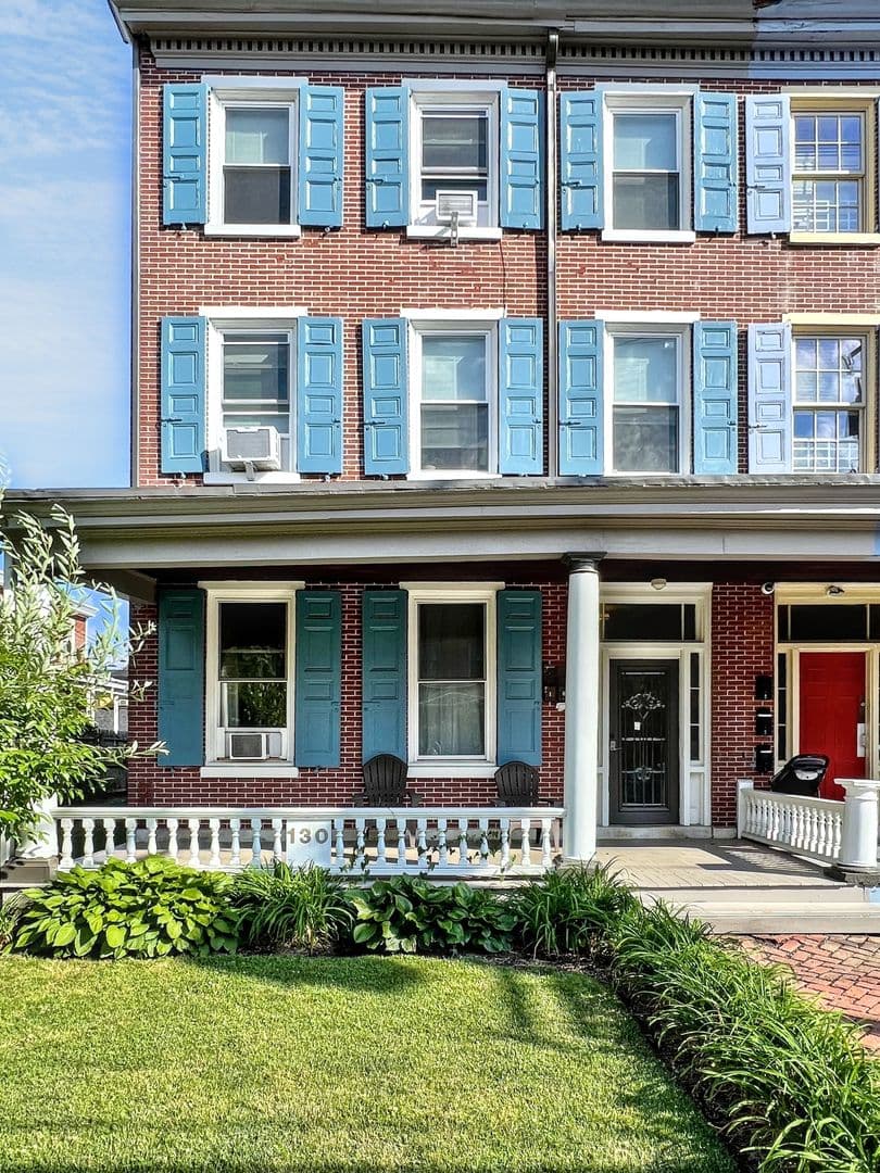 West Chester Apartment: 130 E Chestnut St