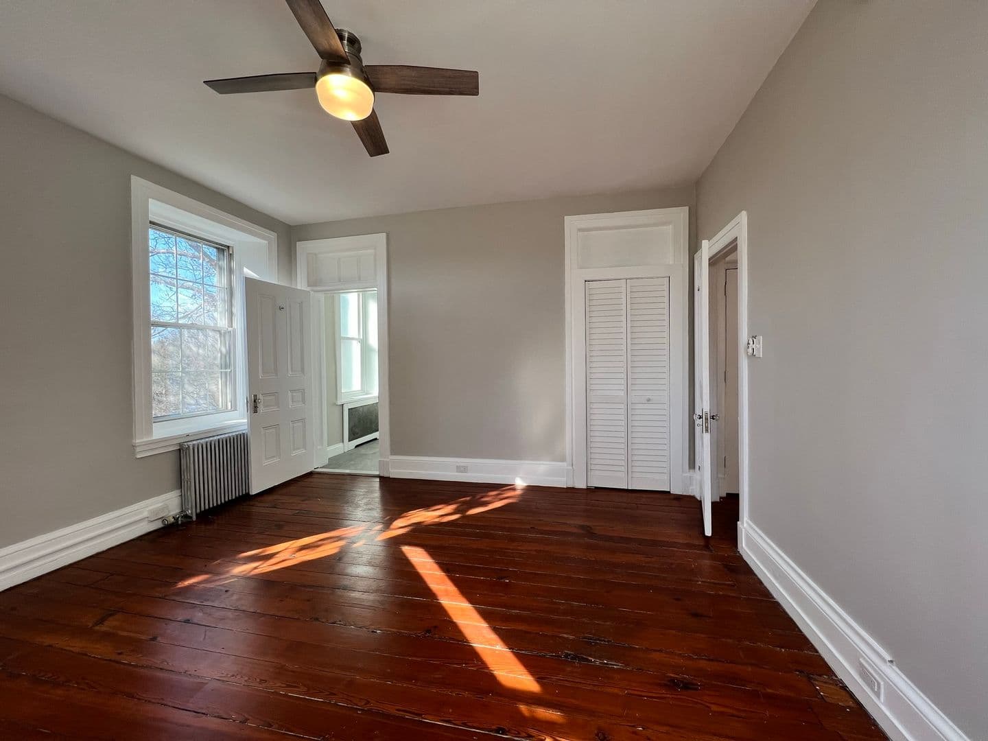 Media Apartment: 327 Meetinghouse Ln