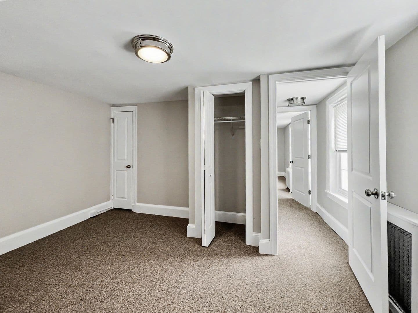 West Chester Apartment: 130 E Chestnut St