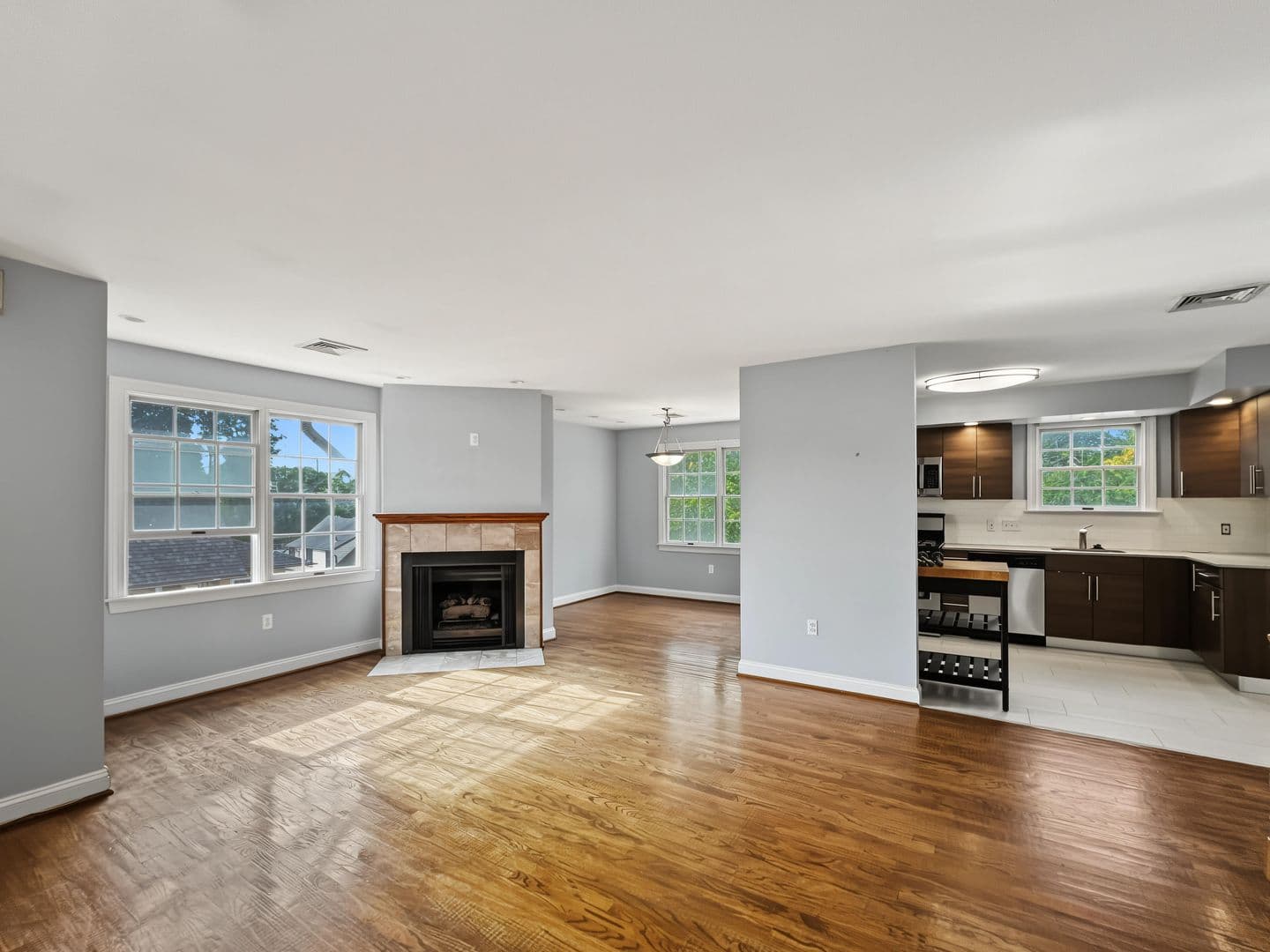 Wayne Apartment: 300 N Wayne Ave