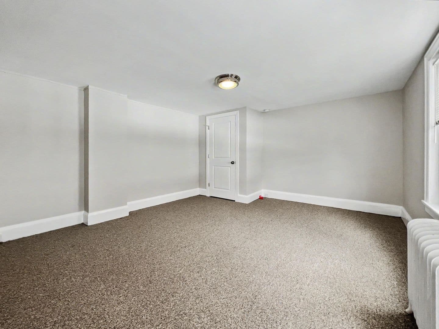West Chester Apartment: 130 E Chestnut St
