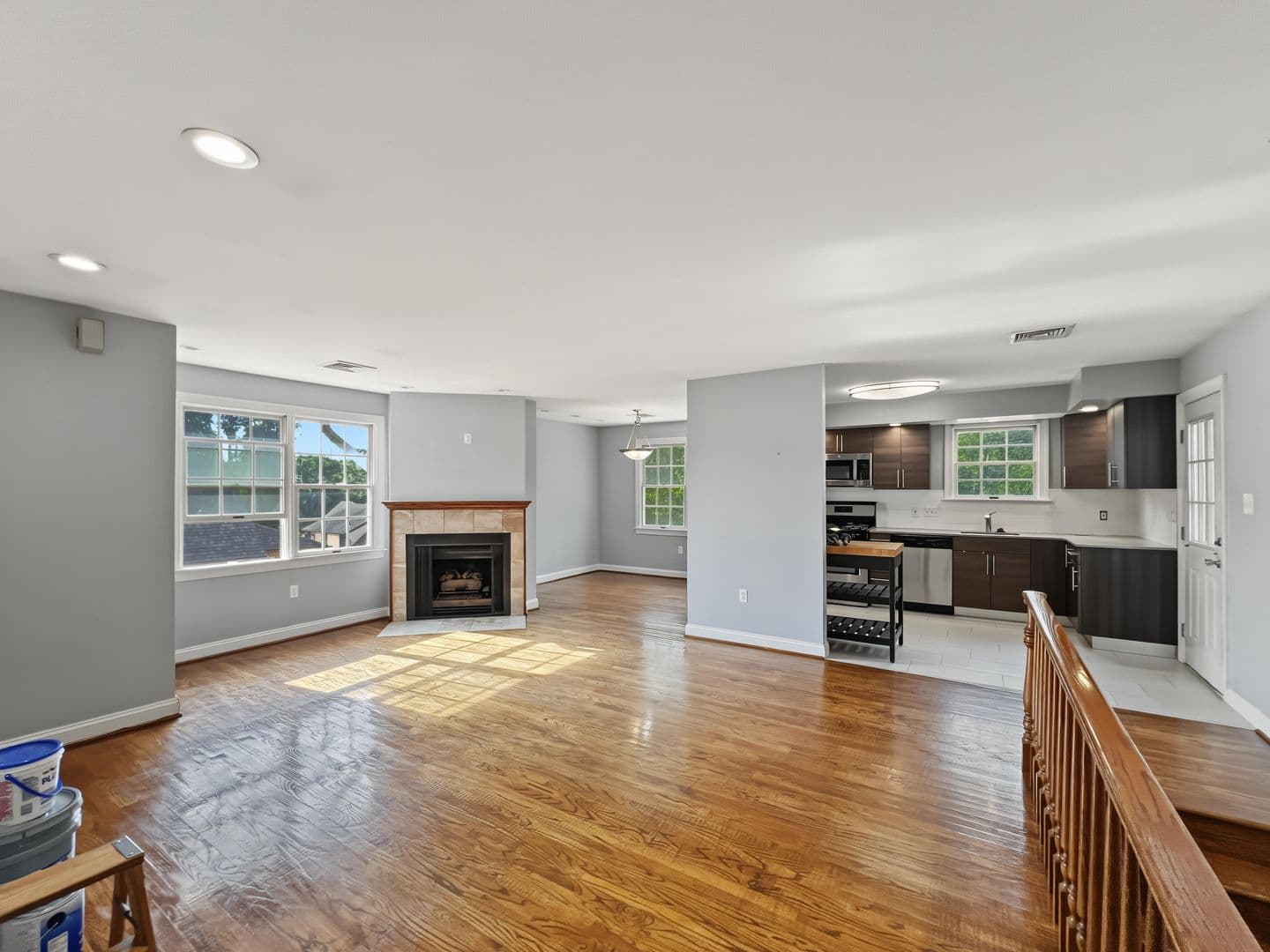 Wayne Apartment: 300 N Wayne Ave