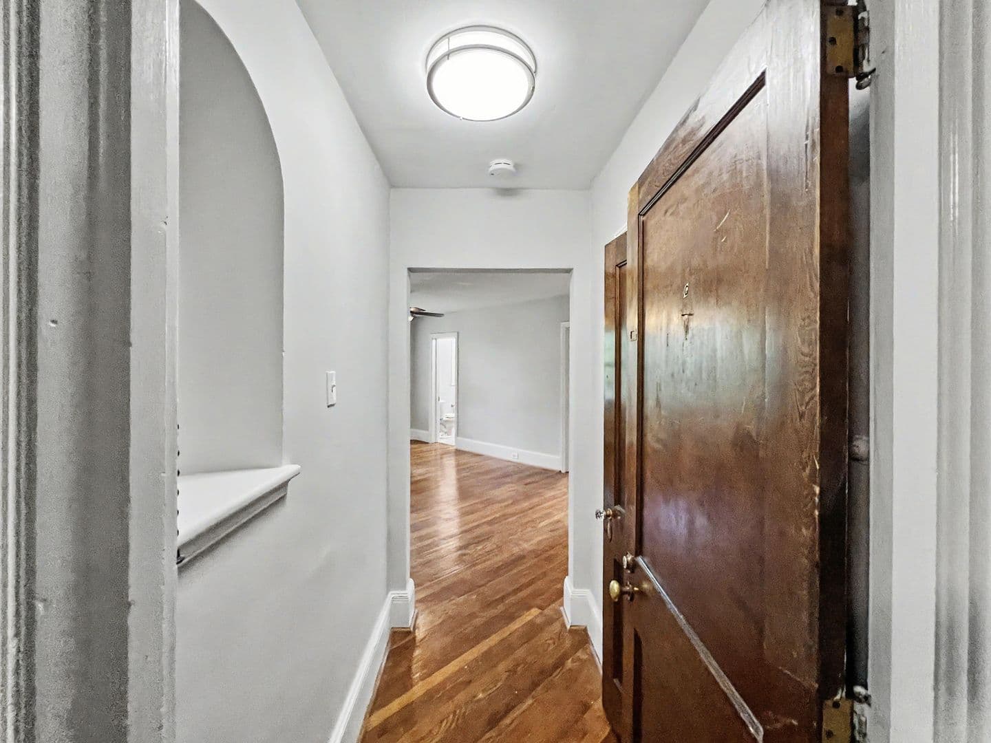 Wayne Apartment: 223 Bloomingdale Ave