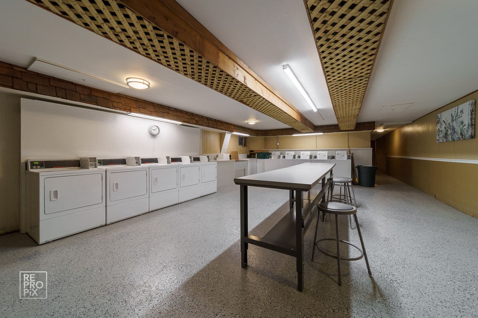 Hillside Apartment: 5000 Harrison St