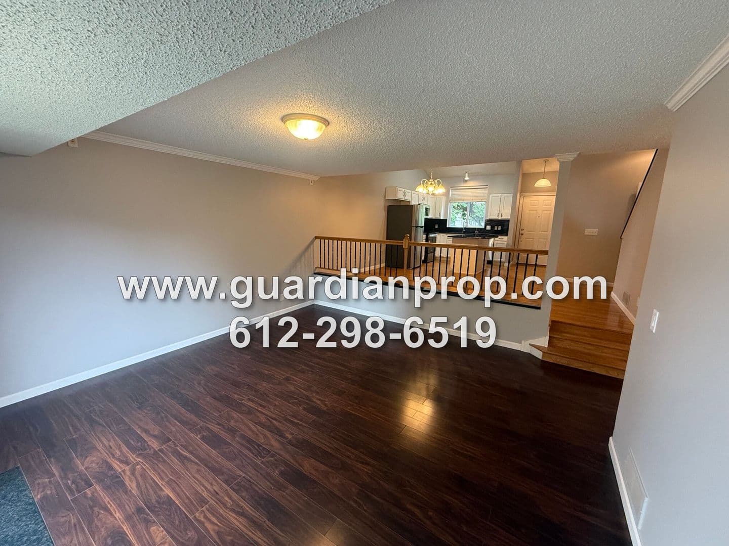 Shakopee Townhome: 2290 Downing Avenue